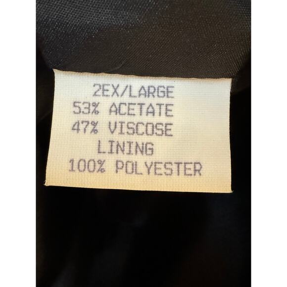 Men's Striped Red Vest - Picture 10 of 15